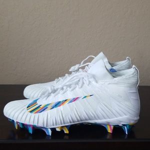 Nike Alpha Menace Crucial Catch Football Cleats